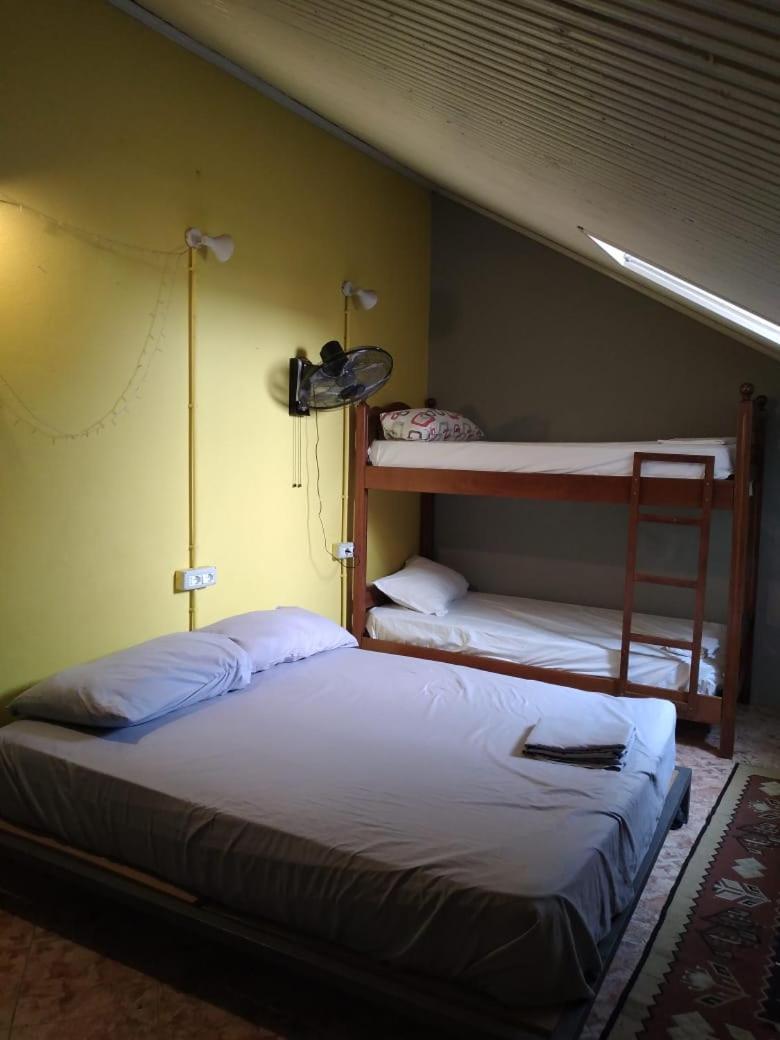 Our Way Guest House & Hostel Shkodër Habitación foto